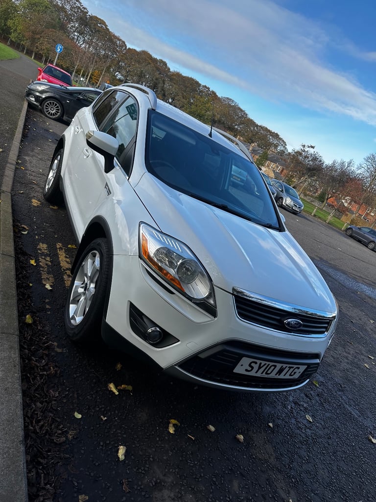 Ford, KUGA, Estate, 2010, Manual, 1997 (cc), 5 doors