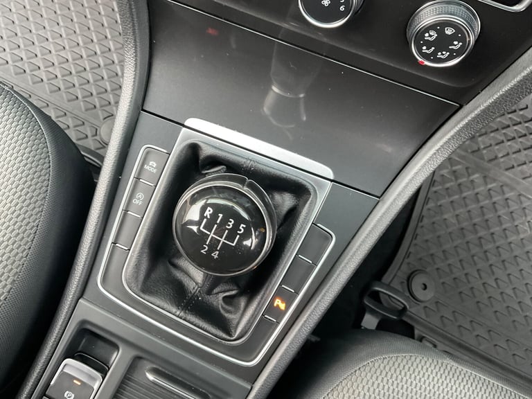 2017 Volkswagen Golf 1.6 TDI SE Estate 5dr Diesel Manual Euro 6 (s/s) (115 ps)