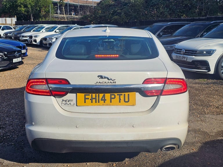 2014 Jaguar XF 2.2d Luxury Auto Euro 5 (s/s) 4dr SALOON Diesel Automatic