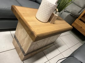 Marble lamp stand 