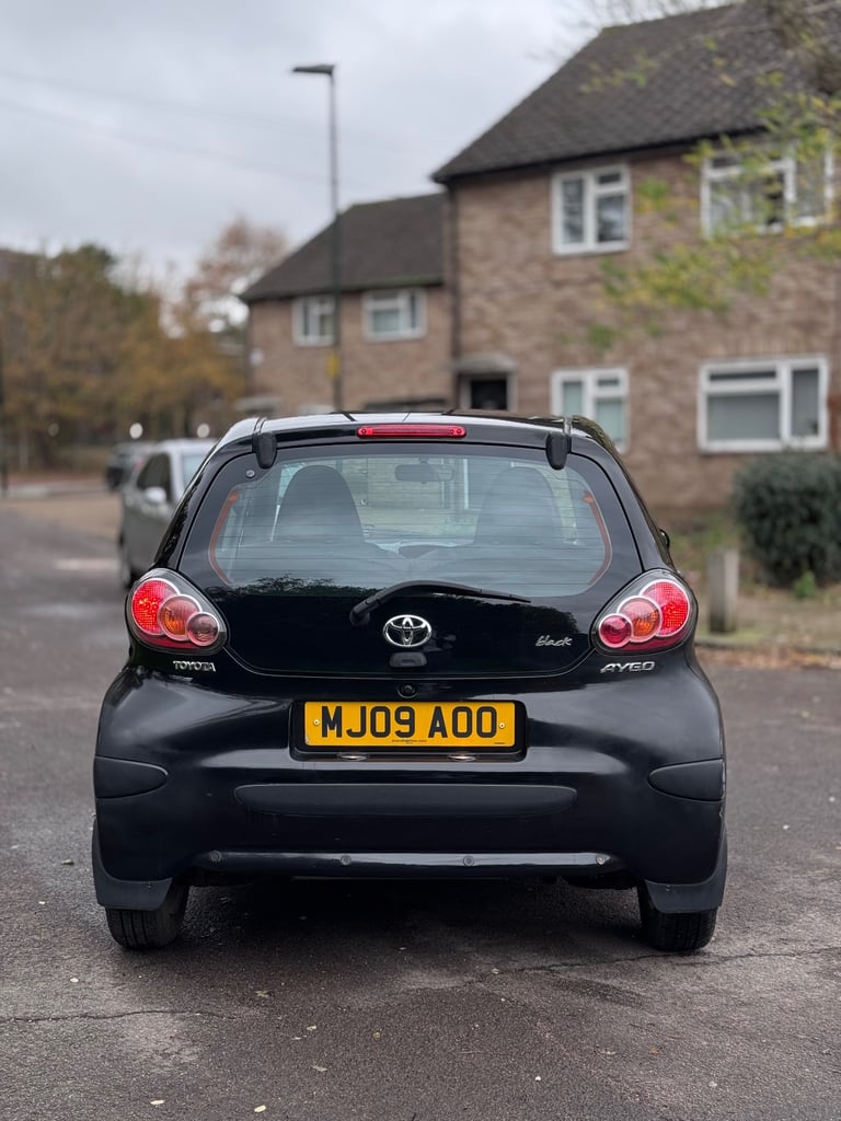 Toyota, AYGO, Hatchback, 2009, Manual, 998 (cc), 5 doors