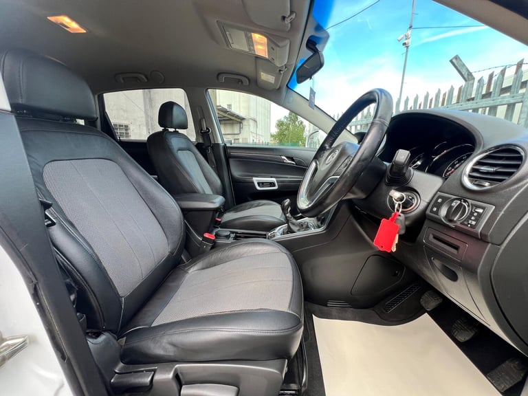 2013 Vauxhall Antara 2.4 Exclusiv 2WD Euro 5 5dr HATCHBACK Petrol Manual