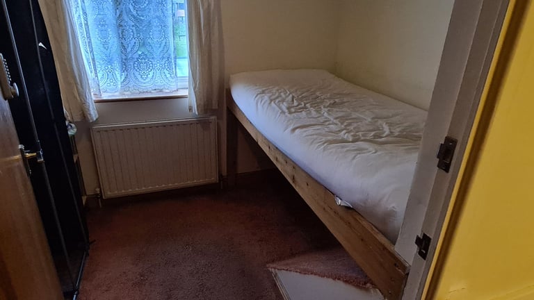 single room totton 30 mins from esso fawley