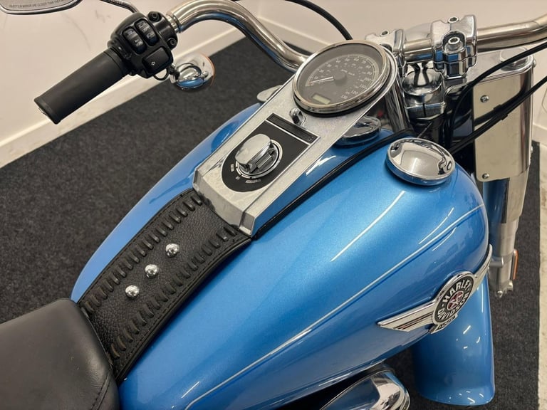 HARLEY DAVIDSON FLSTF FAT BOY ** VERY LOW MILEAGE - STUNNING - 12 MONTH MOT **