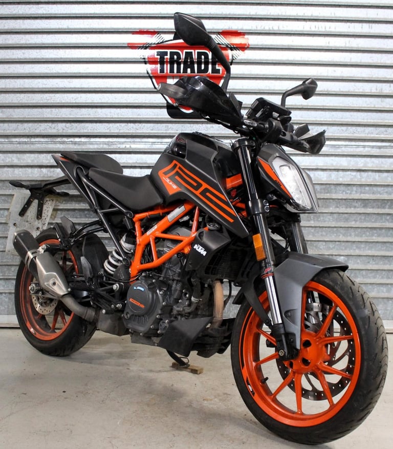 2023 73 KTM DUKE 125 ABS LEARNER LEGAL TRADE SALE 3K GREY/ORANGE NEW MOT RIDE