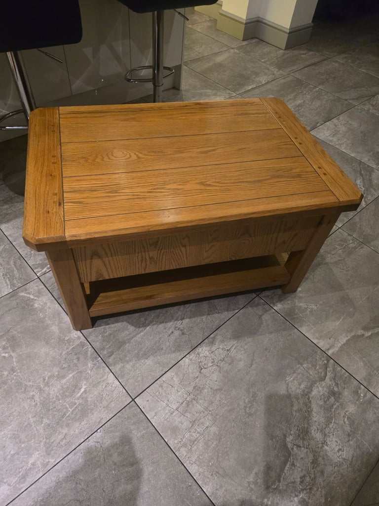 Solid oak coffee table -HA7
