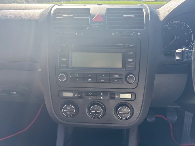 Volkswagen Golf, Hatchback, 2008, Manual, 1390 (cc), 3 doors