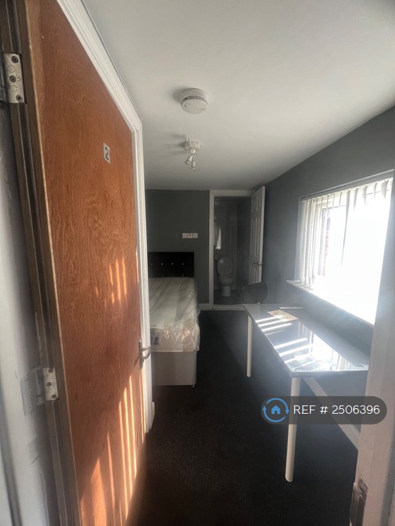 4 bedroom house in Harford Street, Middlesbrough, TS1 (4 bed) (#2506396)