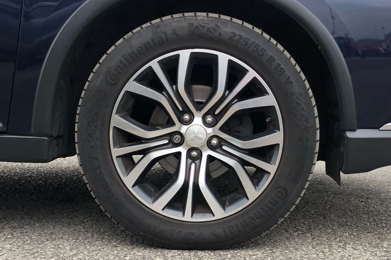 2018 Mitsubishi Outlander 2.2 DI-D 3 5dr Auto SUV DIESEL Automatic