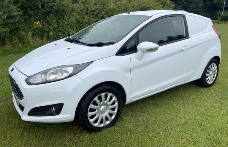 FORD FIESTA VAN 1.5 TDCi White Manual Diesel 2016