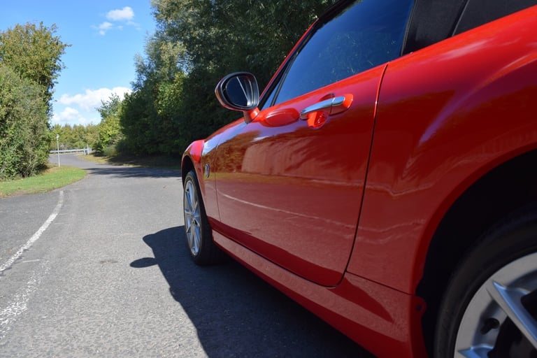 MAZDA MX-5 2.0 i Sport Tech Red Manual Petrol 2012