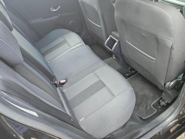 Renault, MEGANE, Hatchback, 2011, Manual, 1461 (cc), 5 doors
