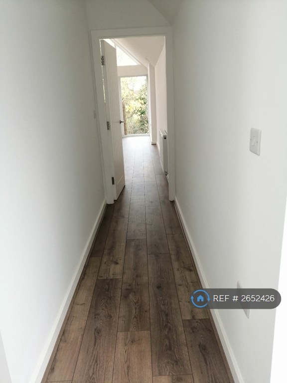 1 bedroom flat in Parkside East, Prenton, CH43 (1 bed) (#2652426)