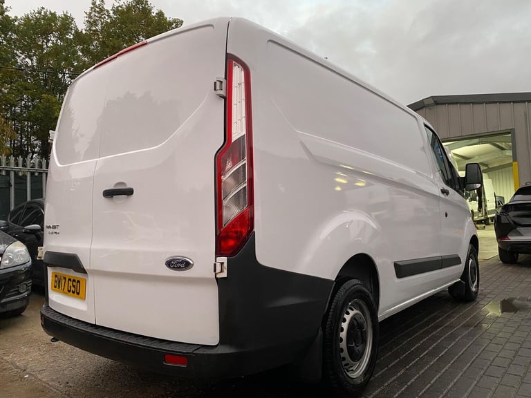2017 Ford Transit Custom 2.0 TDCi 290 L1 H1 5dr PANEL VAN Diesel Manual