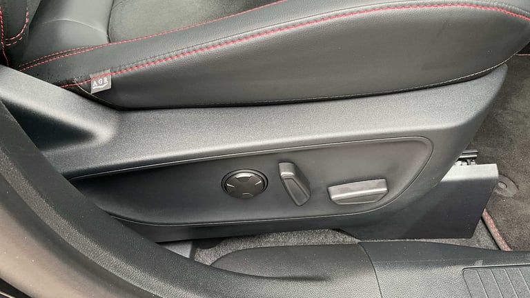 2024 Ford Kuga 2.5 PHEV ST-Line X 5dr CVT SUV Plug-In Hy Automatic