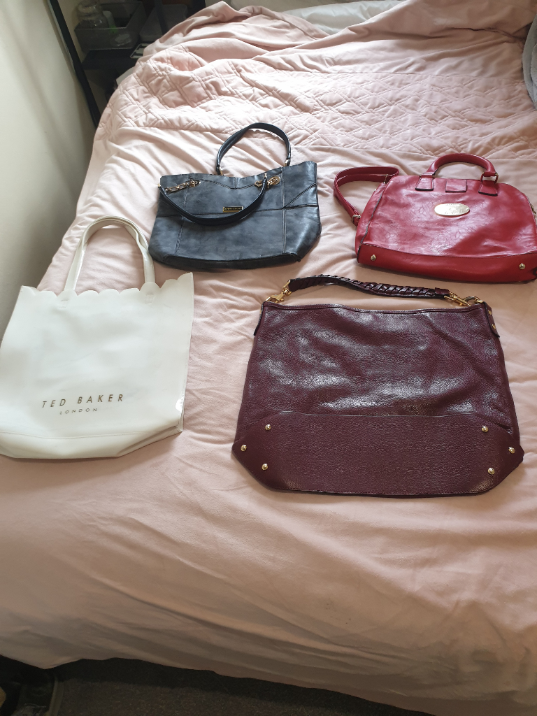5 women hang bags good quality and good condition make a offer