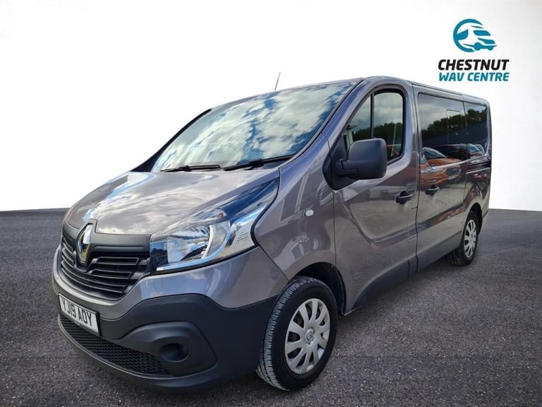 Renault Trafic WAV Wheelchair Access 5 Seats SWB L1H1 22K Flat Floor 2019 No VAT