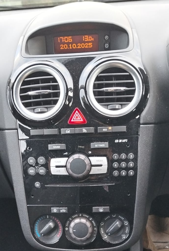 ✅ Vauxhall Corsa 1. 4 Turbo, Black Edition