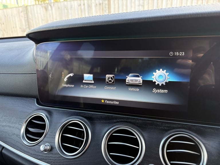 2019 Mercedes-Benz E Class E400d 4Matic AMG Line Premium 4dr 9G-Tronic SALOON DIESEL Automatic