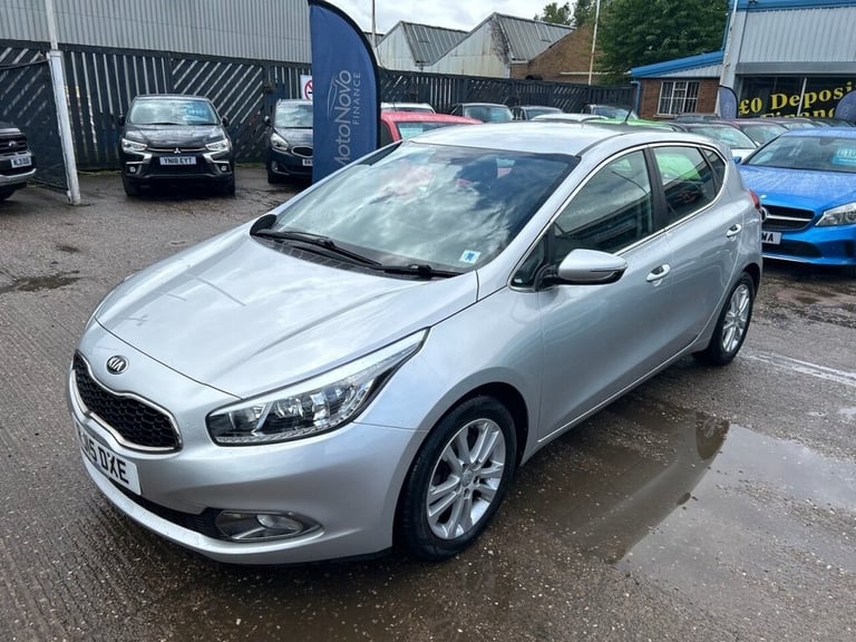 2015 Kia Ceed 1.6 CRDi 2 Hatchback 5dr Diesel Auto Euro 5 (126 bhp) Hatchback Diesel Automatic