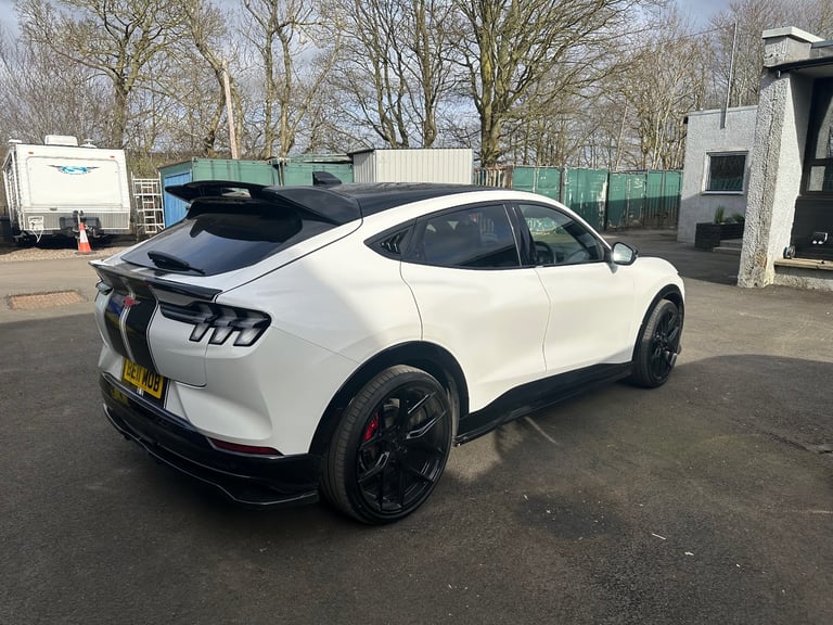 Ford, MUSTANG MACH-E Poss swap / px