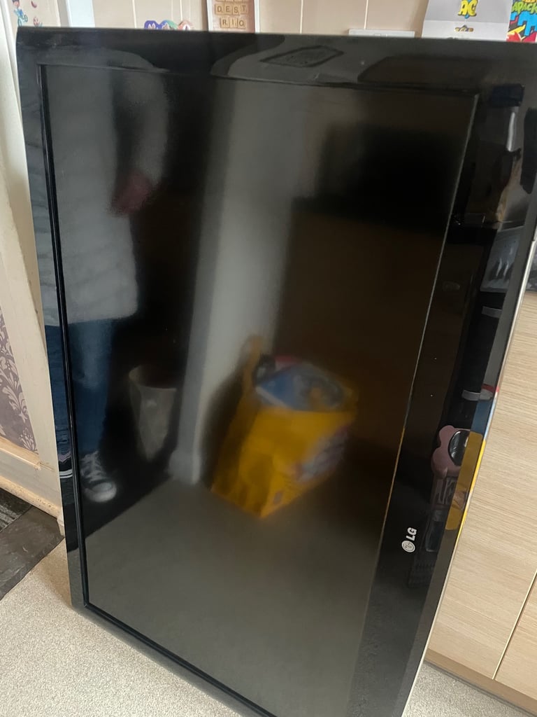 Free LG 50 inch tv spares or repairs 