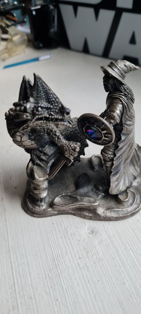 Dragon Vs Wizard Mark Locker - Friend Or Foe? #3194 pewter collectable figurine
