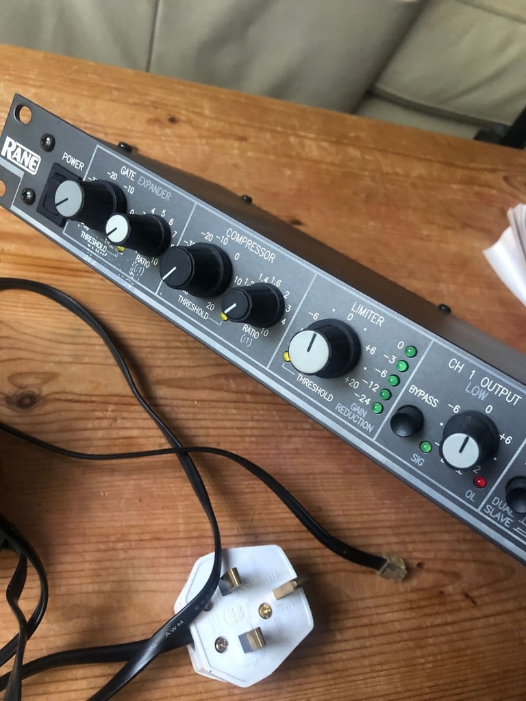 Rane DC24 - 2-channel dual-band dynamic processor