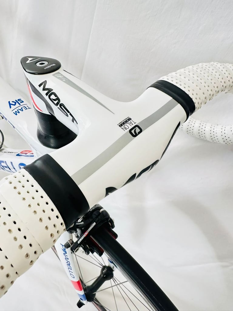 PINARELLO DOGMA F8 size/S Campagnolo Super Record Groupset alone cost Road Bike