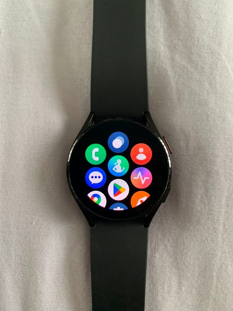image for Samsung Galaxy Watch 4 in Perfect Working Condition