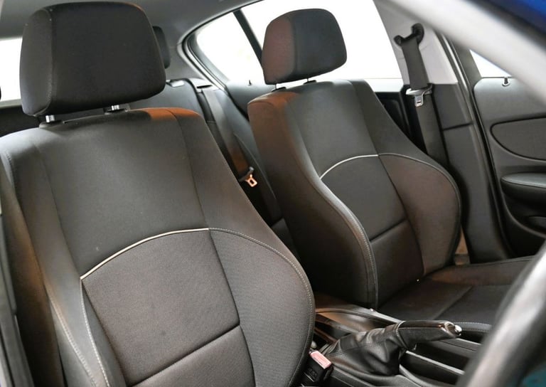 2010 BMW 1 Series 116i [2.0] Sport 5dr HATCHBACK PETROL Manual