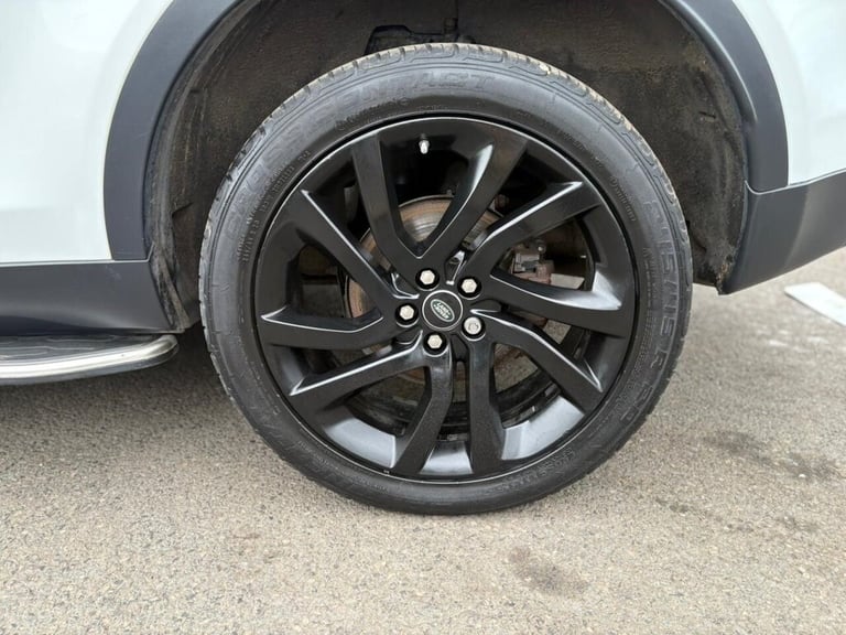 2017 Land Rover Discovery Sport 2.0 TD4 HSE Black SUV 5dr Diesel Auto 4WD Euro 6 (s/s) (180 ps) E...