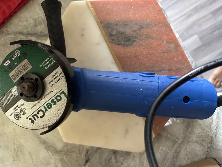 Angle grinder
