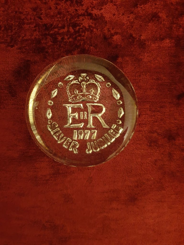 image for Silver Jubilee paperweight (vgc)