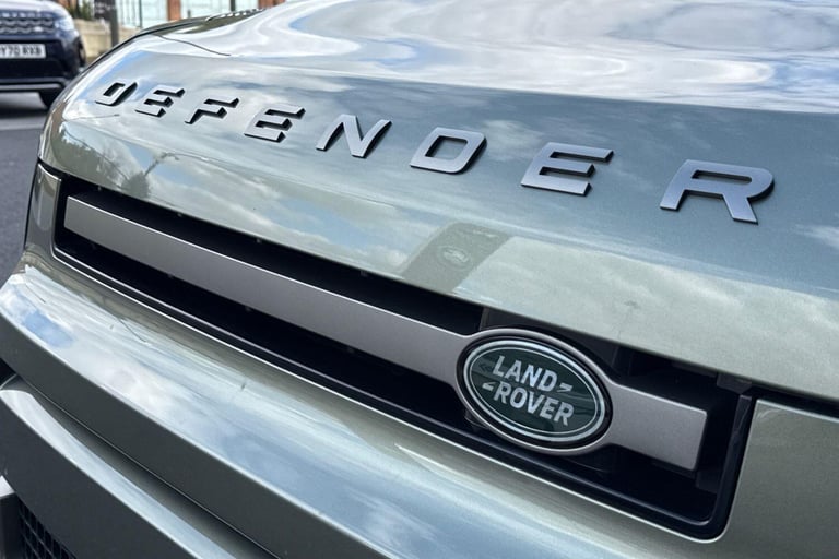 2021 Land Rover Defender 110 2.0 P400e 15.4kWh X-Dynamic HSE SUV 5dr Petrol Plug-in Hybrid Auto 4...