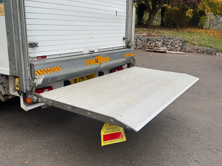2021 Peugeot Boxer 2.2 BlueHDi 335 Built for Business L4 Euro 6 Luton Van Luton Diesel Manual