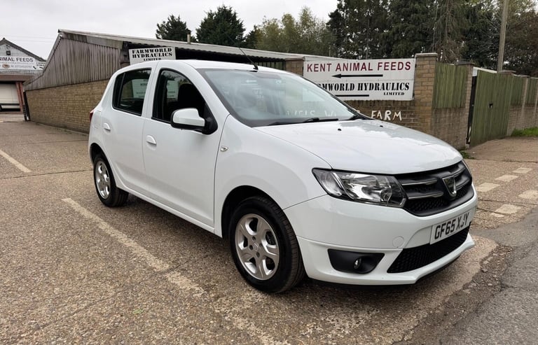 2015 Dacia Sandero 1.5 Dci Laureate Hatchback HATCHBACK Diesel Manual