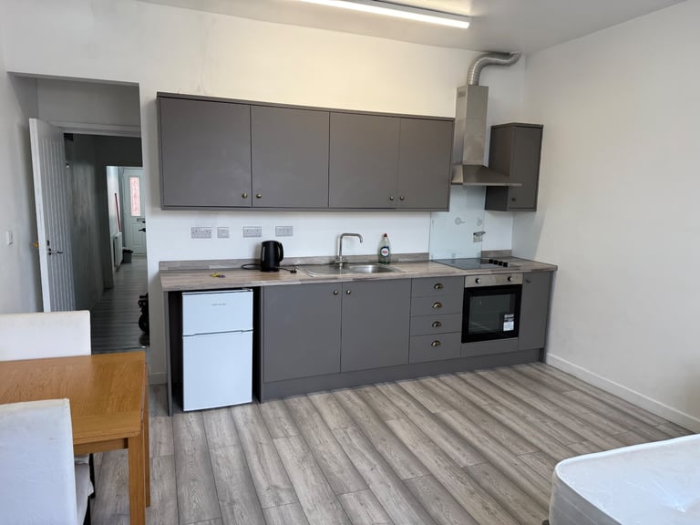 Studio Flat- bill’s included 