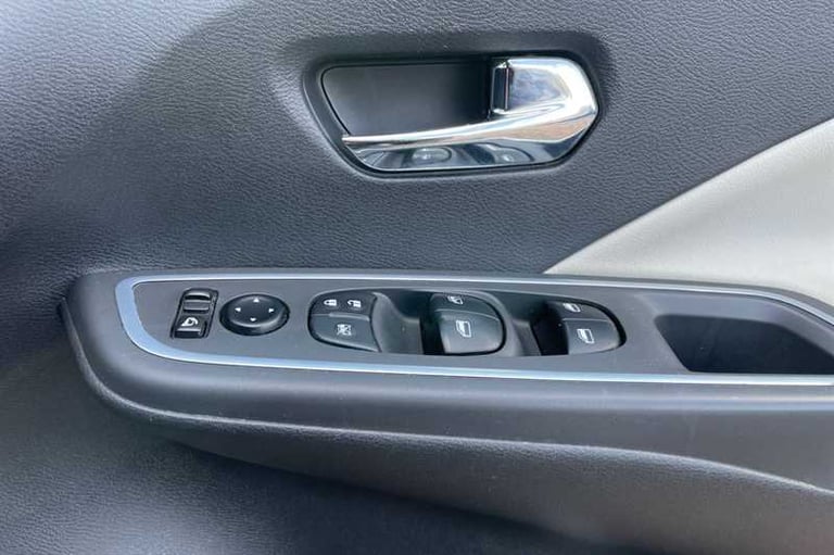 2019 Nissan Micra 1.0 DIG-T Tekna Hatchback 5dr Petrol Manual Euro 6 (s/s) (117 ps) Hatchback Pet...