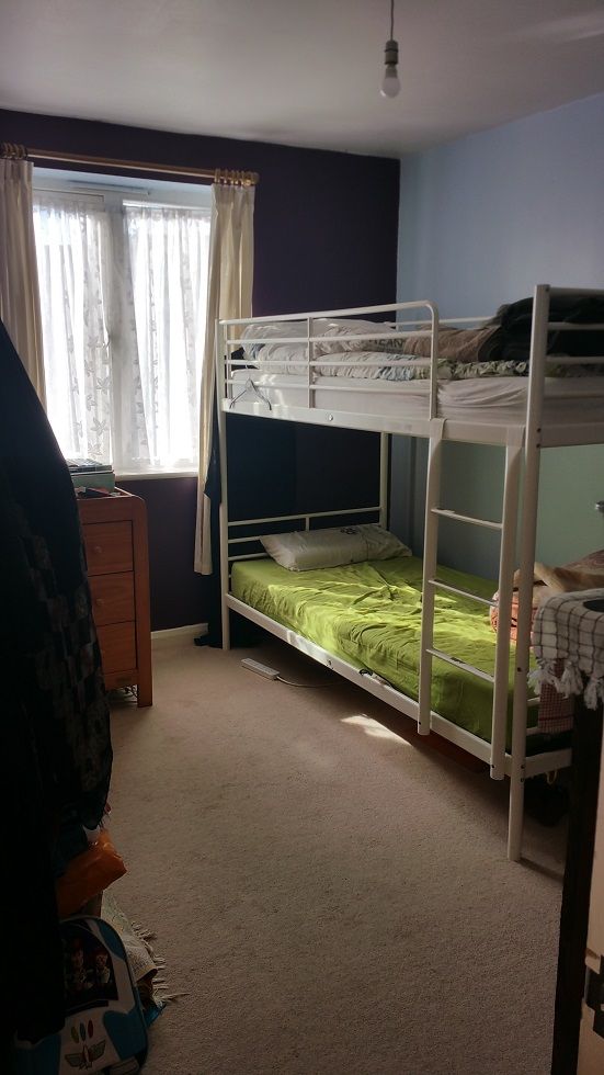 West London Acton, W3 two bedroom, 2nd floor flat in a purpose built gated court