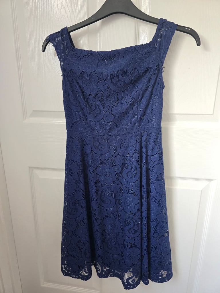 image for New navy dress size 6 petite 