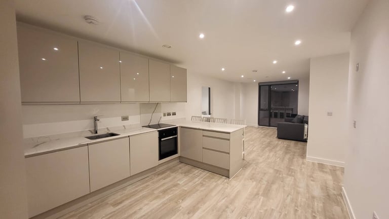 Stunning 2-Bed, 2-Bath Apartment in Fifty5ive, Manchester