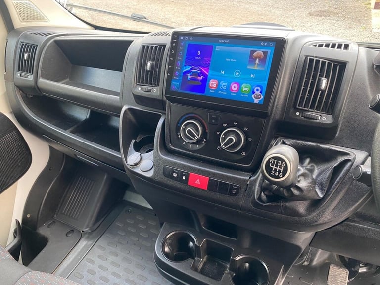2017 Peugeot Boxer 2.0 BlueHDi 335 Professional L3 H2 Euro 6 5dr PANEL VAN Diesel Manual