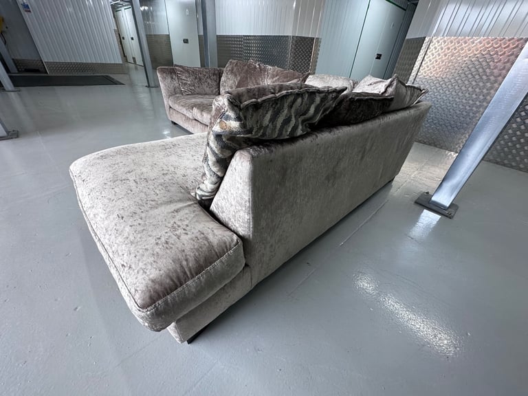 Right hand corner crushed velvet sofa