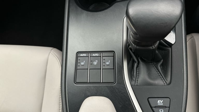 2023 Lexus UX 2.0 250h F Sport Design SUV 5dr Petrol Hybrid E-CVT Euro 6 (s/s) (184 ps) - Suv Hyb...