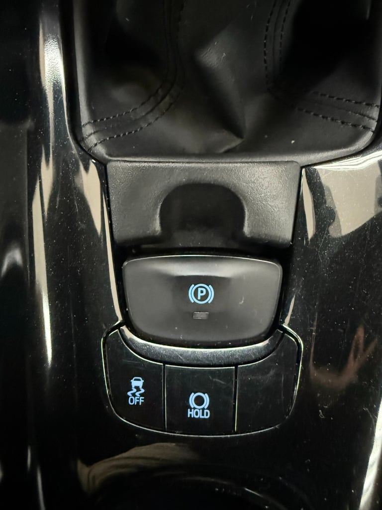 2017 Toyota C-HR 1.2T Dynamic 5dr HATCHBACK Petrol Manual