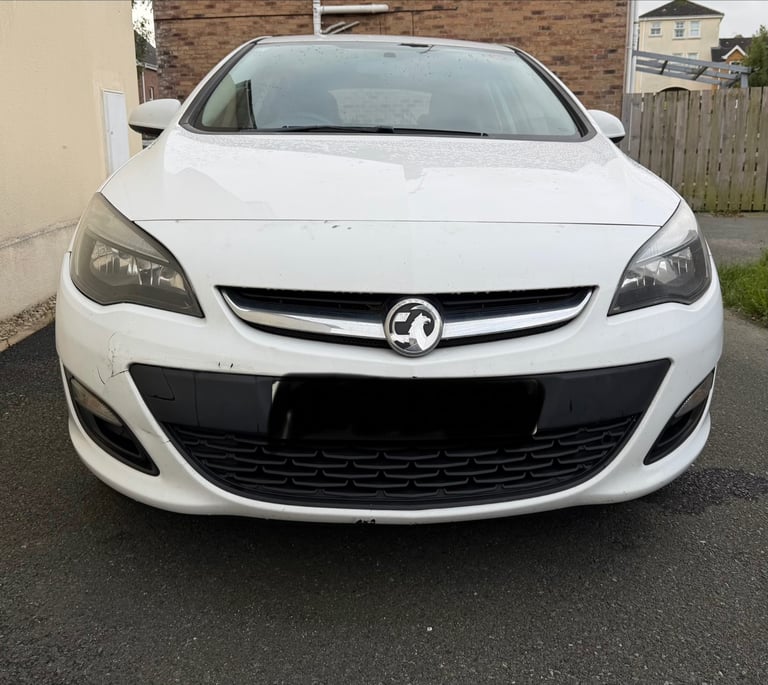 image for Vauxhall, ASTRA, Hatchback, 2013, Manual, - potential engine issue - read ad!
