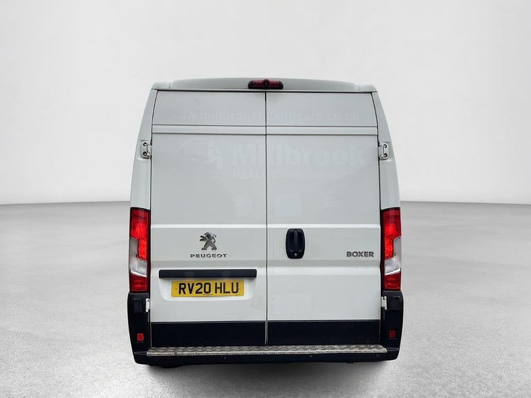 2020 Peugeot Boxer 2.2 BlueHDi 435 Professional L4 H2 Euro 6 (s/s) 5dr PANEL VAN Diesel Manual