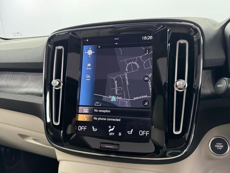 VOLVO XC40 1.5h T5 Recharge 10.7kWh Ultimate Dark Auto Euro 6 (s/s) 5dr 2023