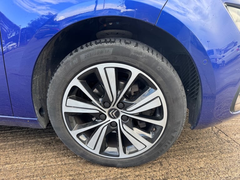2018 Citroen C4 Grand Picasso 1.5 BlueHDi 130 Flair 5dr ++ PANROOF / SAT NAV / CAMERA / ULEZ ++ M...